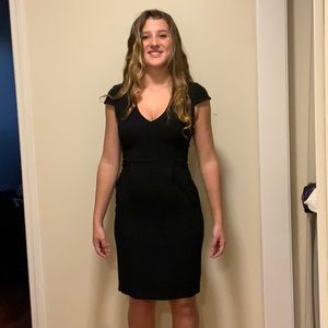 VNECK H&M SHIFT DRESS